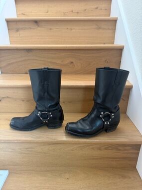 Frye Harness 12R Pull-on Boots 10
